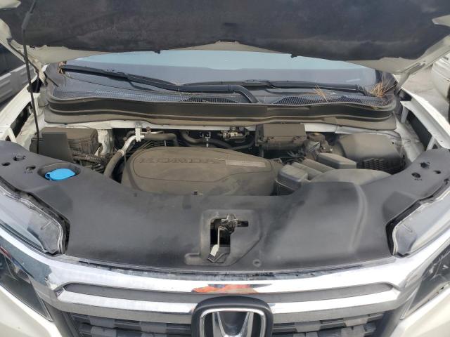 Photo 11 from auction – 2018 HONDA RIDGELINE with VIN 5FPYK2F56JB001563