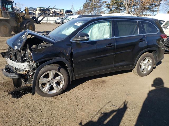 TOYOTA HIGHLANDER 2018 with VIN 5TDDZRFH6JS491570 - Photo from auction