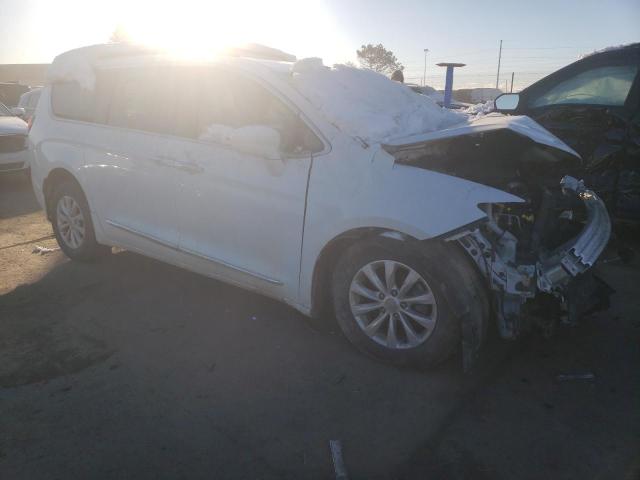 Photo 4 from auction – 2017 CHRYSLER PACIFICA T with VIN 2C4RC1BG9HR747239