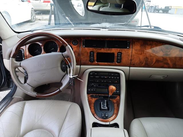 Photo 8 from auction – 2002 JAGUAR XKR with VIN SAJDA42B72PA25402