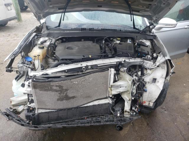 Photo 11 from auction – 2016 FORD FUSION SE with VIN 3FA6P0HD3GR311743