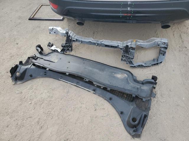 Photo 13 from auction – 2019 FORD ESCAPE SE with VIN 1FMCU0GD9KUA90590