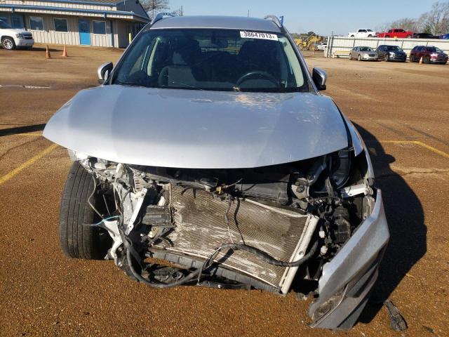 Photo 5 from auction – 2018 NISSAN ROGUE S with VIN KNMAT2MT2JP570487