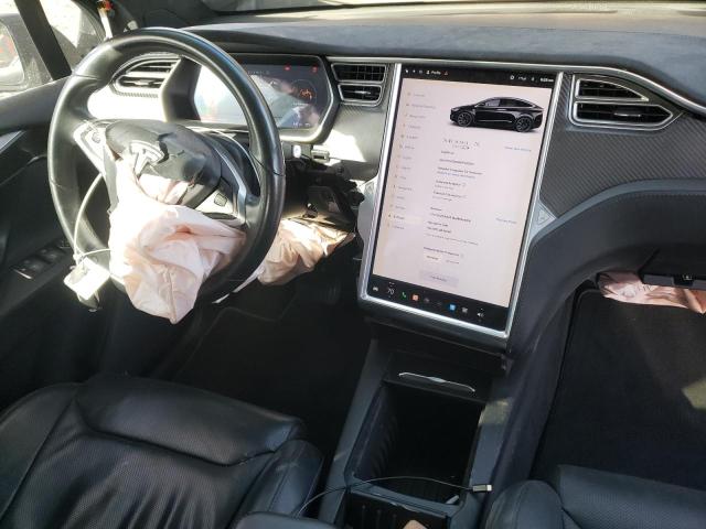 Photo 8 from auction – 2016 TESLA MODEL X with VIN 5YJXCDE29GF030231