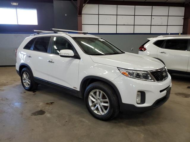 Photo 4 from auction – 2015 KIA SORENTO LX with VIN 5XYKTCA67FG642125