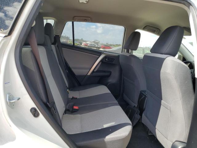 Photo 11 from auction – 2014 TOYOTA RAV4 LE with VIN JTMZFREV4EJ022454