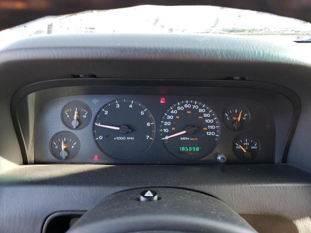 Photo 9 from auction – 2002 JEEP GRAND CHER with VIN 1J8GW48NX2C189271