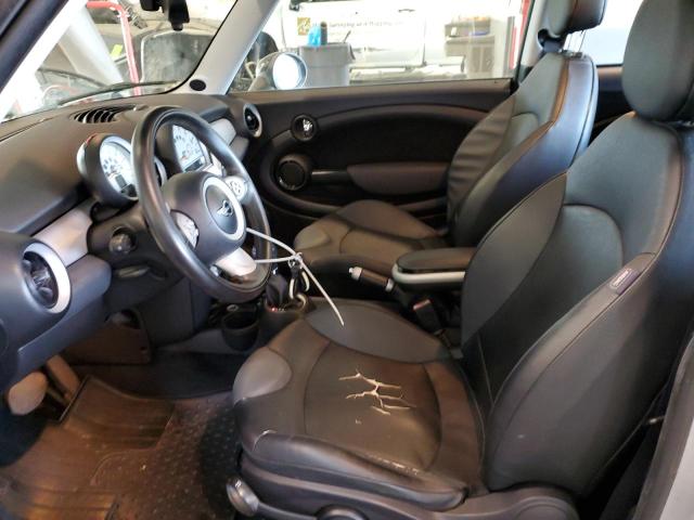 Photo 7 from auction – 2008 MINI COOPER with VIN WMWMF33508TT61311