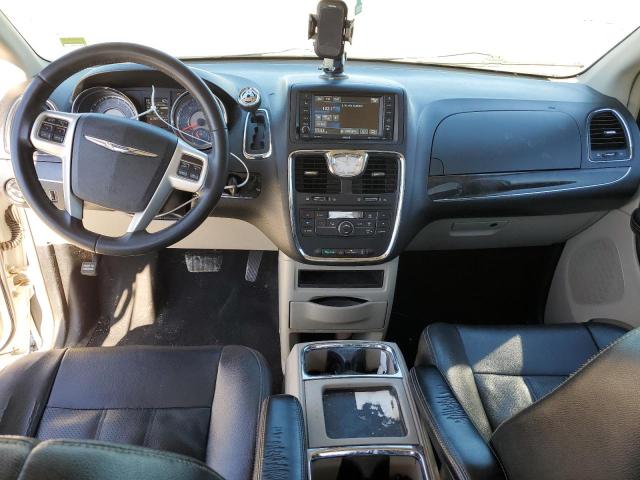 Photo 8 from auction – 2014 CHRYSLER TOWN & COU with VIN 2C4RC1CG1ER214876