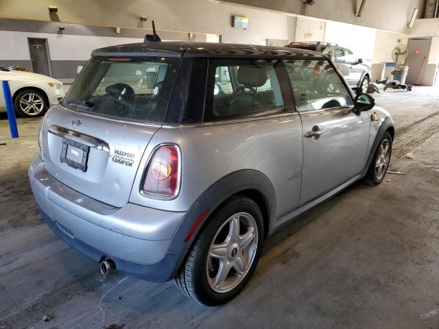 Photo 3 from auction – 2008 MINI COOPER with VIN WMWMF33508TT61311