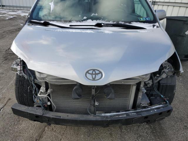 Photo 12 from auction – 2016 TOYOTA SIENNA XLE with VIN 5TDDK3DC0GS135066