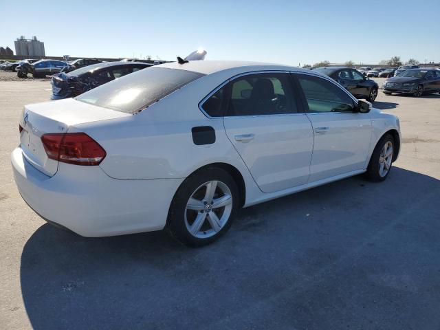 Photo 3 from auction – 2014 VOLKSWAGEN PASSAT S with VIN 1VWAS7A3XEC053789