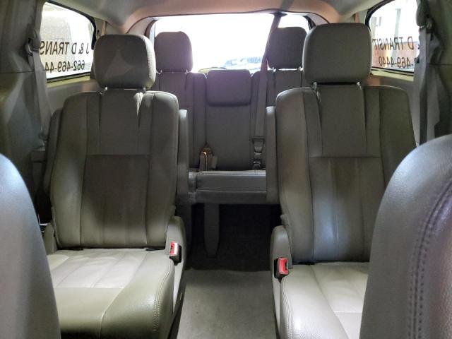 Photo 10 from auction – 2016 CHRYSLER TOWN & COU with VIN 2C4RC1BG6GR148300