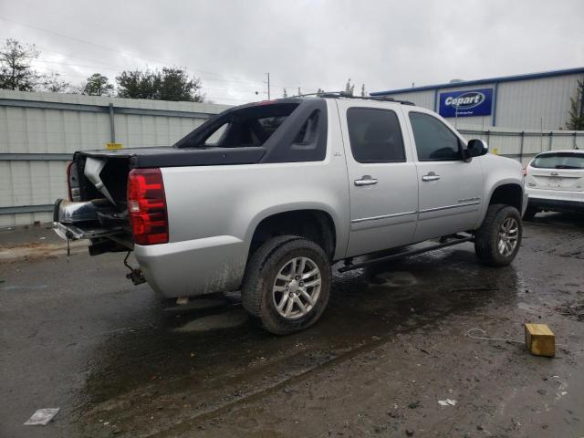 Photo 3 from auction – 2011 CHEVROLET AVALANCHE with VIN 3GNTKGE36BG180643