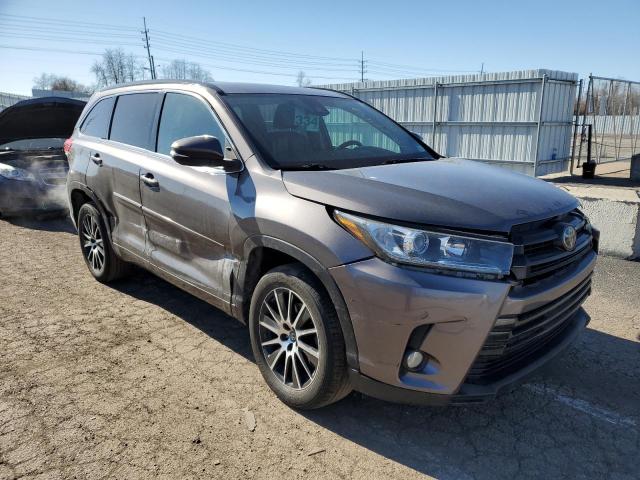 Photo 4 from auction – 2017 TOYOTA HIGHLANDER with VIN 5TDKZRFH9HS188803