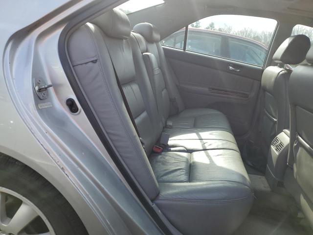 Photo 10 from auction – 2004 TOYOTA CAMRY LE with VIN 4T1BE30K44U303354