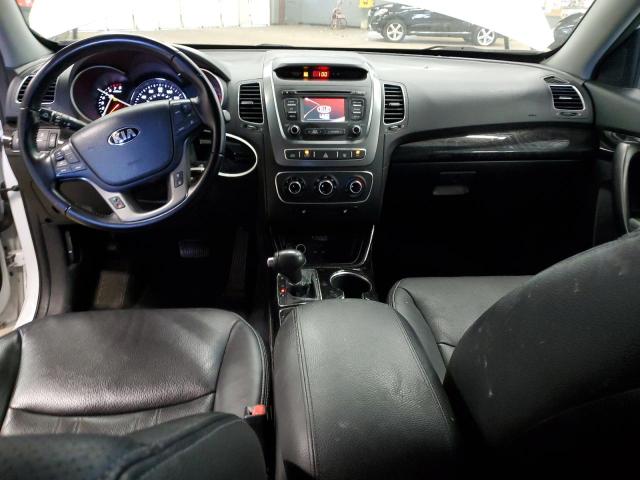 Photo 8 from auction – 2015 KIA SORENTO LX with VIN 5XYKTCA67FG642125