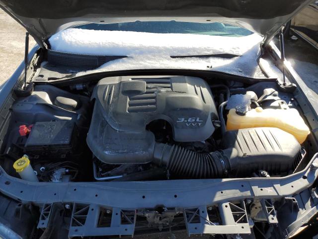 Photo 11 from auction – 2018 CHRYSLER 300 S with VIN 2C3CCABG0JH120127