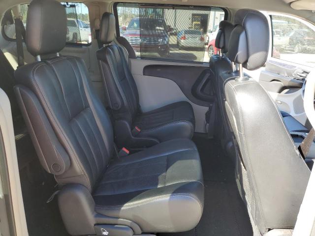 Photo 11 from auction – 2011 CHRYSLER TOWN & COU with VIN 2A4RR8DG2BR617700