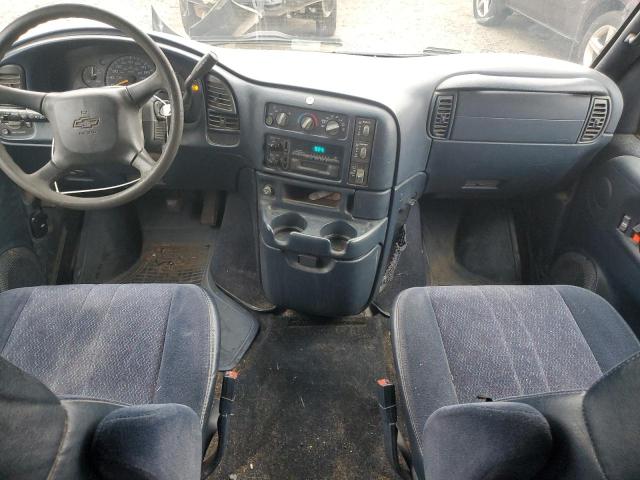 Photo 8 from auction – 2000 CHEVROLET ASTRO with VIN 1GNDM19W7YB219550