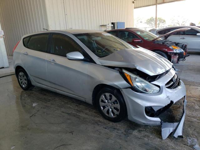 Photo 4 from auction – 2017 HYUNDAI ACCENT SE with VIN KMHCT5AE5HU305215