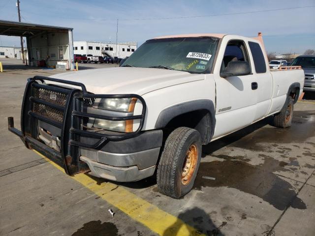 CHEVROLET SILVERADO 2003 with VIN 1GCHC29UX3E195351 - Photo from auction