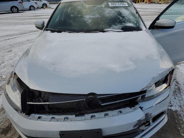 Photo 11 from auction – 2017 VOLKSWAGEN JETTA S with VIN 3VW2B7AJ8HM405774