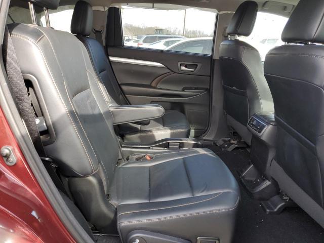 Photo 11 from auction – 2018 TOYOTA HIGHLANDER with VIN 5TDJZRFH0JS889019