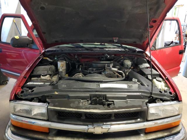 Photo 12 from auction – 2001 CHEVROLET BLAZER with VIN 1GNCS13W112127950