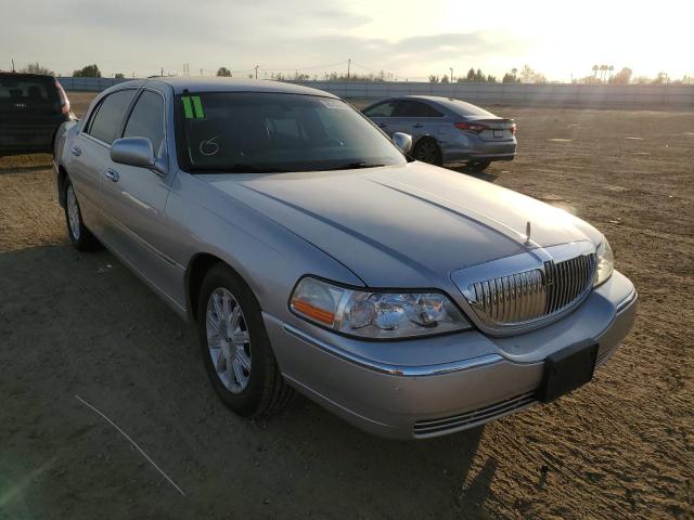 Photo 4 from auction – 2011 LINCOLN TOWN CAR S with VIN 2LNBL8CV9BX750552