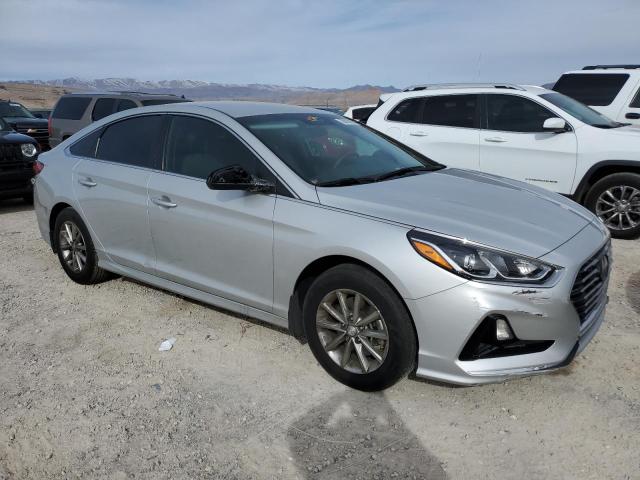 Photo 4 from auction – 2019 HYUNDAI SONATA SE with VIN 5NPE24AF0KH794207