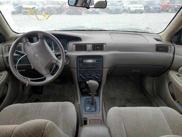 Photo 8 from auction – 2000 TOYOTA CAMRY with VIN 4T1BG22K7YU982351