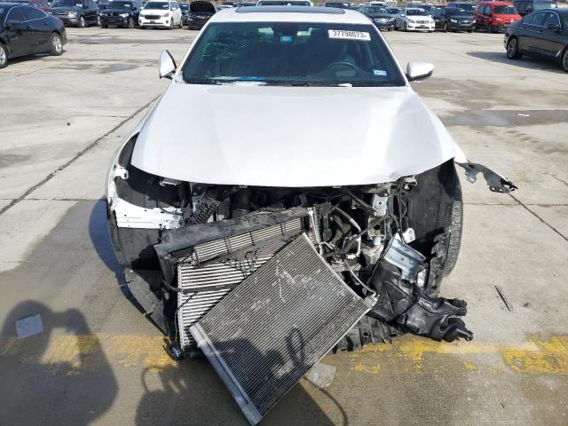Photo 5 from auction – 2017 CADILLAC CT6 PREMIU with VIN LREKK5RX2HA044914