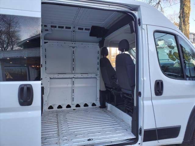 Photo 6 from auction – 2018 RAM PROMASTER with VIN 3C6TRVDG7JE106954