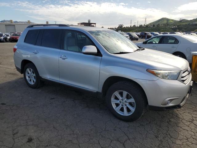 Photo 4 from auction – 2011 TOYOTA HIGHLANDER with VIN 5TDBK3EH2BS071803