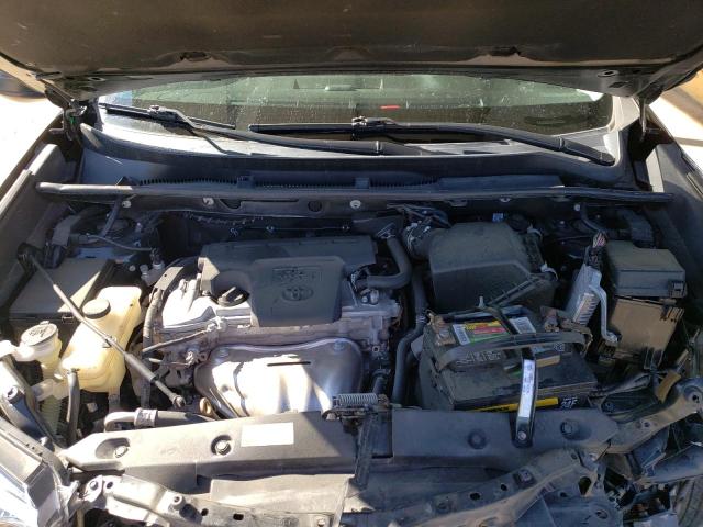 Photo 12 from auction – 2017 TOYOTA RAV4 LE with VIN 2T3ZFREV3HW334822