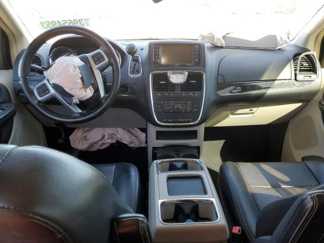 Photo 8 from auction – 2011 CHRYSLER TOWN & COU with VIN 2A4RR8DG2BR617700