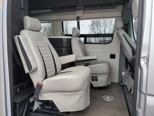 Photo 6 from auction – 2017 MERCEDES-BENZ SPRINTER 3 with VIN WDAPF4CC1HP512365