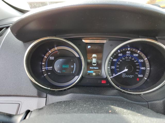 Photo 9 from auction – 2011 HYUNDAI SONATA HYB with VIN KMHEC4A4XBA005365