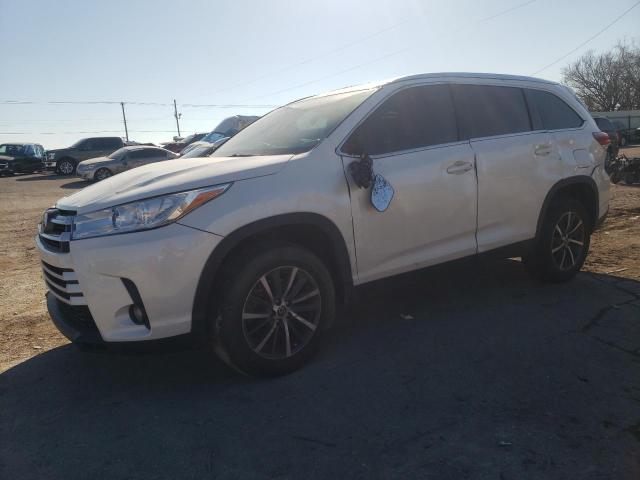 TOYOTA HIGHLANDER 2019 with VIN 5TDKZRFH9KS552046 - Photo from auction