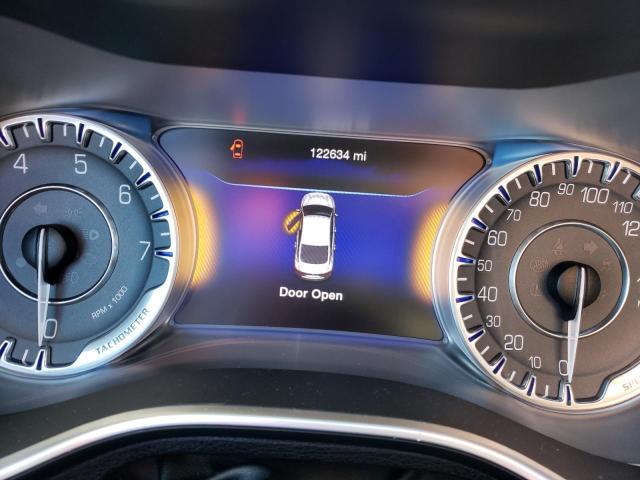 Foto 9 de la subasta – 2015 CHRYSLER 200 C con VIN 1C3CCCCB5FN509293