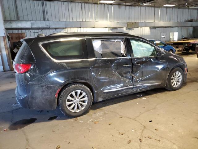 Photo 3 from auction – 2017 CHRYSLER PACIFICA T with VIN 2C4RC1BG1HR821317