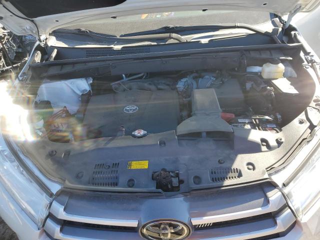 Photo 12 from auction – 2018 TOYOTA HIGHLANDER with VIN 5TDJZRFH2JS560077