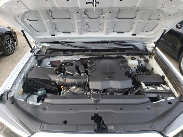 Photo 12 from auction – 2019 TOYOTA 4RUNNER SR with VIN JTEBU5JRXK5658806