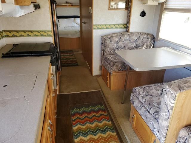 Photo 6 from auction – 2003 WORKHORSE CUSTOM CHASSIS MOTORHOME with VIN 5B4LP57G323353218