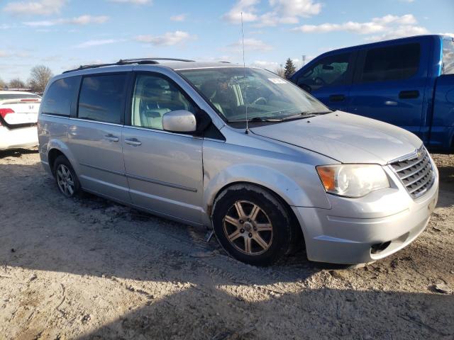 Photo 4 from auction – 2009 CHRYSLER TOWN & COU with VIN 2A8HR54149R537085