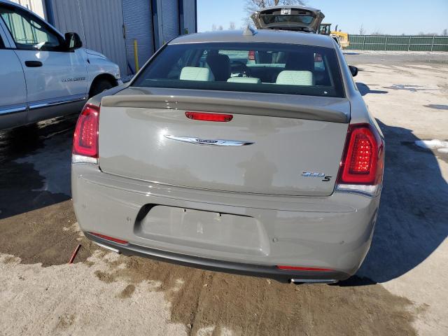 Photo 6 from auction – 2018 CHRYSLER 300 S with VIN 2C3CCABG0JH120127