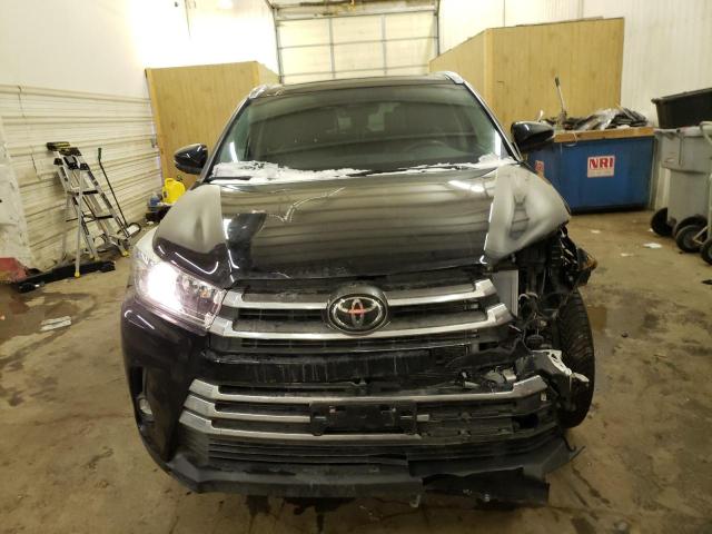 Photo 5 from auction – 2019 TOYOTA HIGHLANDER with VIN 5TDDZRFH0KS712047