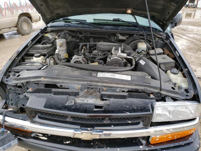 Photo 11 from auction – 2000 CHEVROLET BLAZER with VIN 1GNCT18W1YK281400