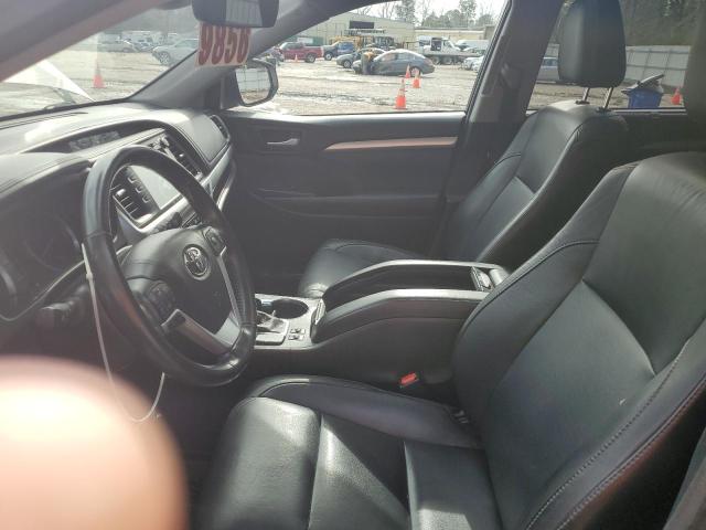 Photo 7 from auction – 2017 TOYOTA HIGHLANDER with VIN 5TDKZRFH2HS520502